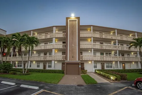 1006 Guildford A Boca Raton FL 33434