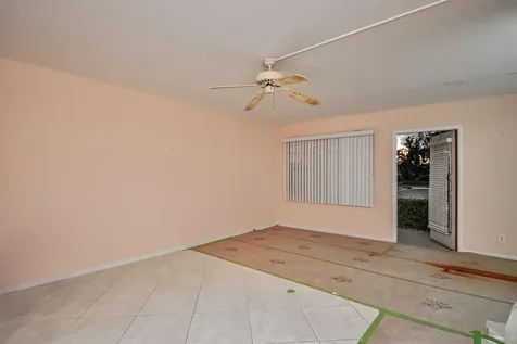 1006 Guildford A Boca Raton FL 33434