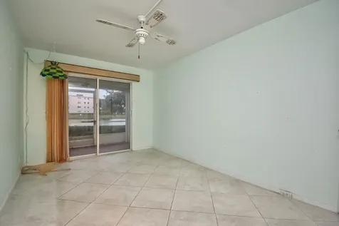 1006 Guildford A Boca Raton FL 33434