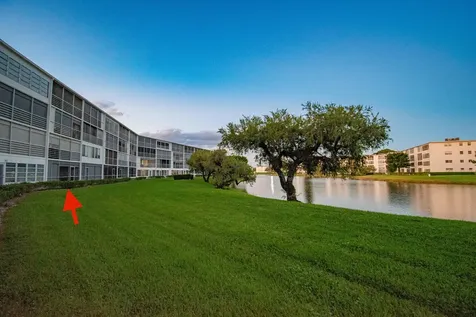 1006 Guildford A Boca Raton FL 33434
