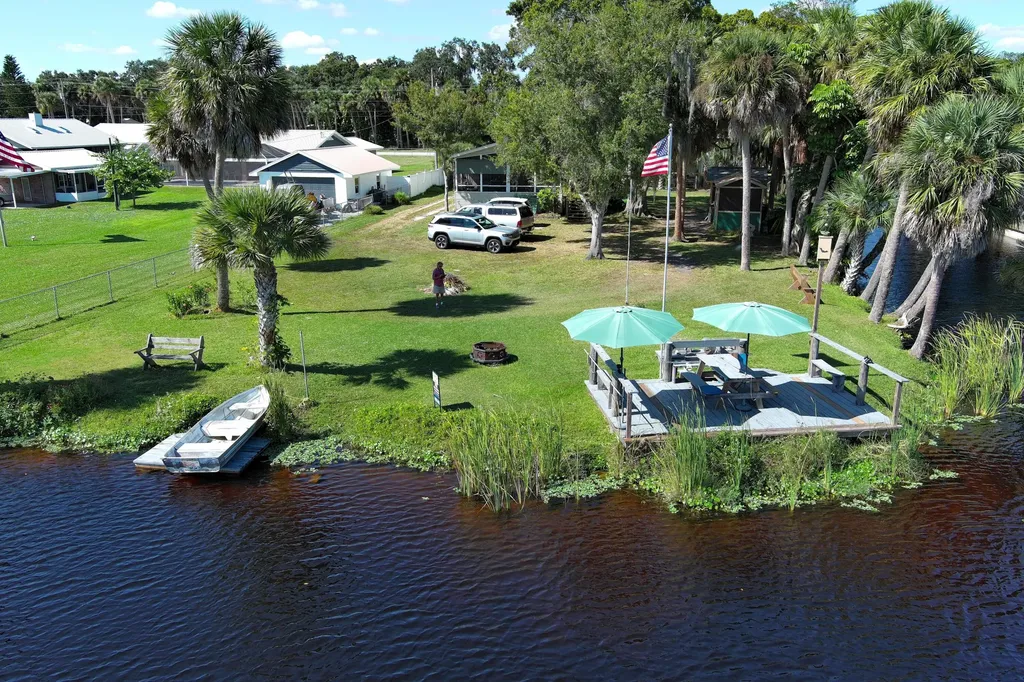 1025 Roberts Lane Moore Haven FL 33471