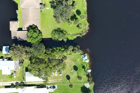 1025 Roberts Lane Moore Haven FL 33471