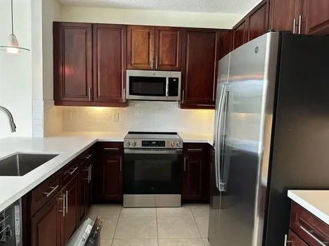 565 Nw 35th Lane Boca Raton FL 33431