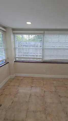 1435 Ne 182nd Street North Miami Beach FL 33162