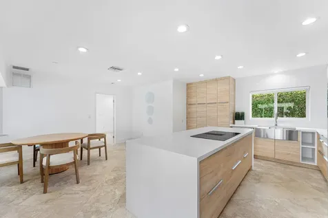 1332 Sw Tamarind Way Boca Raton FL 33486