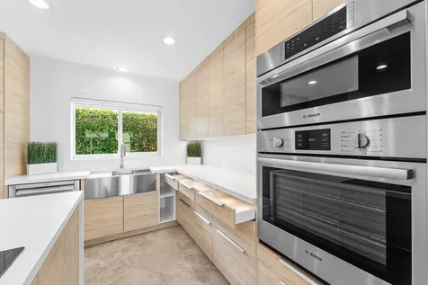 1332 Sw Tamarind Way Boca Raton FL 33486