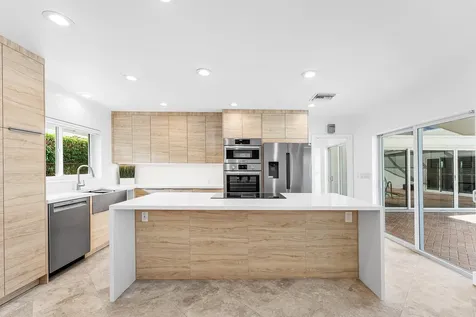 1332 Sw Tamarind Way Boca Raton FL 33486