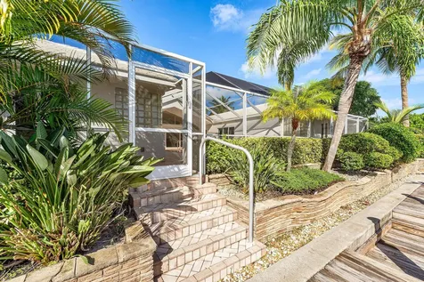 1332 Sw Tamarind Way Boca Raton FL 33486