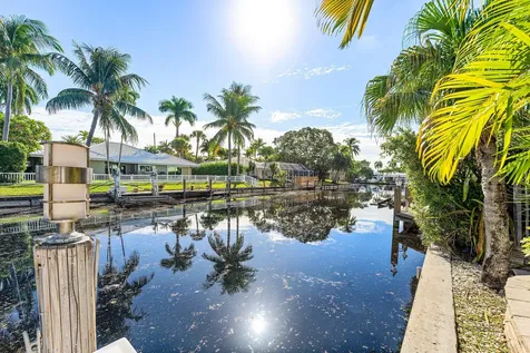 1332 Sw Tamarind Way Boca Raton FL 33486