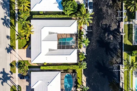 1332 Sw Tamarind Way Boca Raton FL 33486