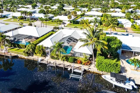 1332 Sw Tamarind Way Boca Raton FL 33486