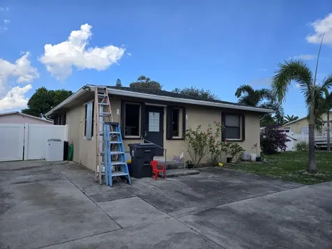 4614 Arlette Court Lake Worth FL 33461