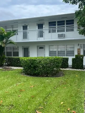 124 Sheffield F West Palm Beach FL 33417