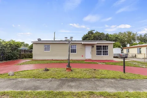 1400 N 70th Avenue Hollywood FL 33024