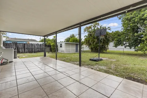 1400 N 70th Avenue Hollywood FL 33024