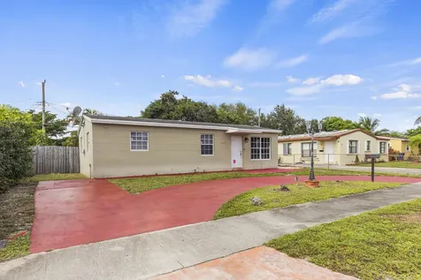 1400 N 70th Avenue Hollywood FL 33024
