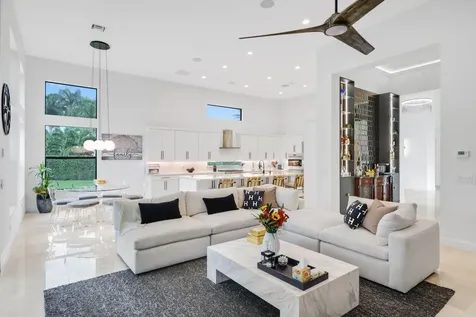 2751 Nw 70th Boulevard Boca Raton FL 33496