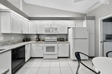 6065 Sunny Manor Court Delray Beach FL 33484
