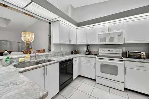 6065 Sunny Manor Court Delray Beach FL 33484