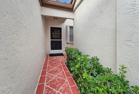 6065 Sunny Manor Court Delray Beach FL 33484