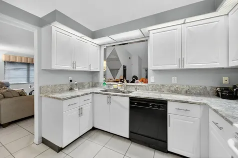 6065 Sunny Manor Court Delray Beach FL 33484