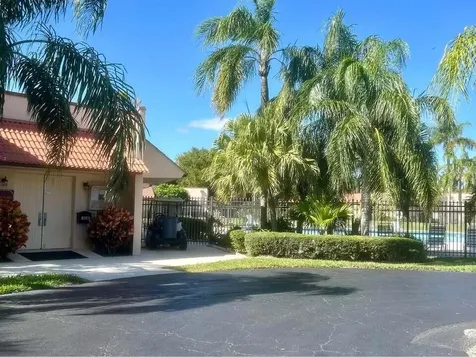 2041 Ne Collins Circle Jensen Beach FL 34957