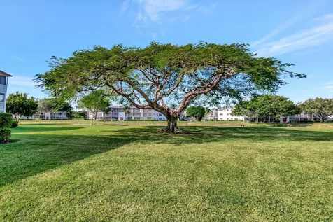 536 Fanshaw M Boca Raton FL 33434