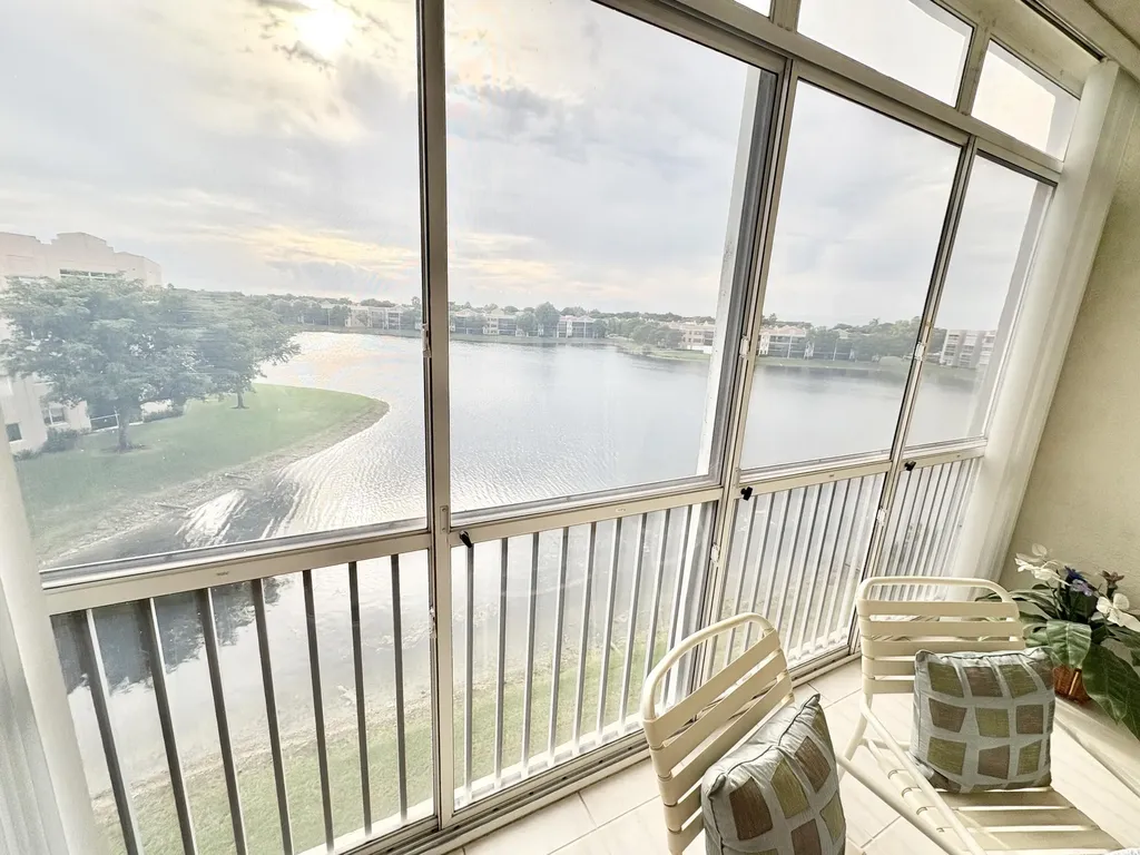 7715 Southampton Terrace Tamarac FL 33321