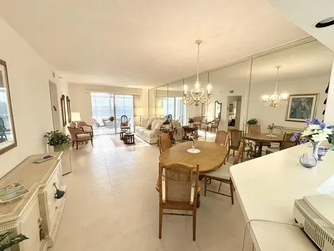 7715 Southampton Terrace Tamarac FL 33321
