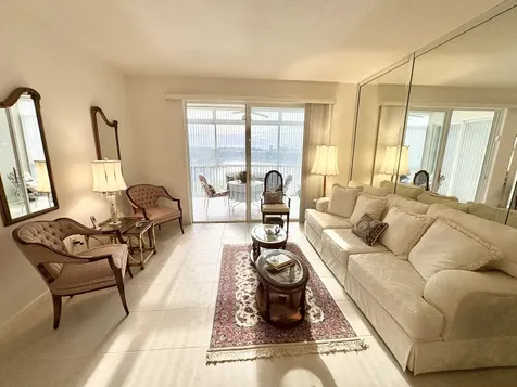 7715 Southampton Terrace Tamarac FL 33321