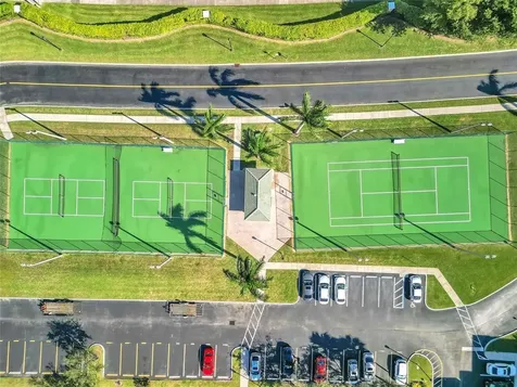 7715 Southampton Terrace Tamarac FL 33321