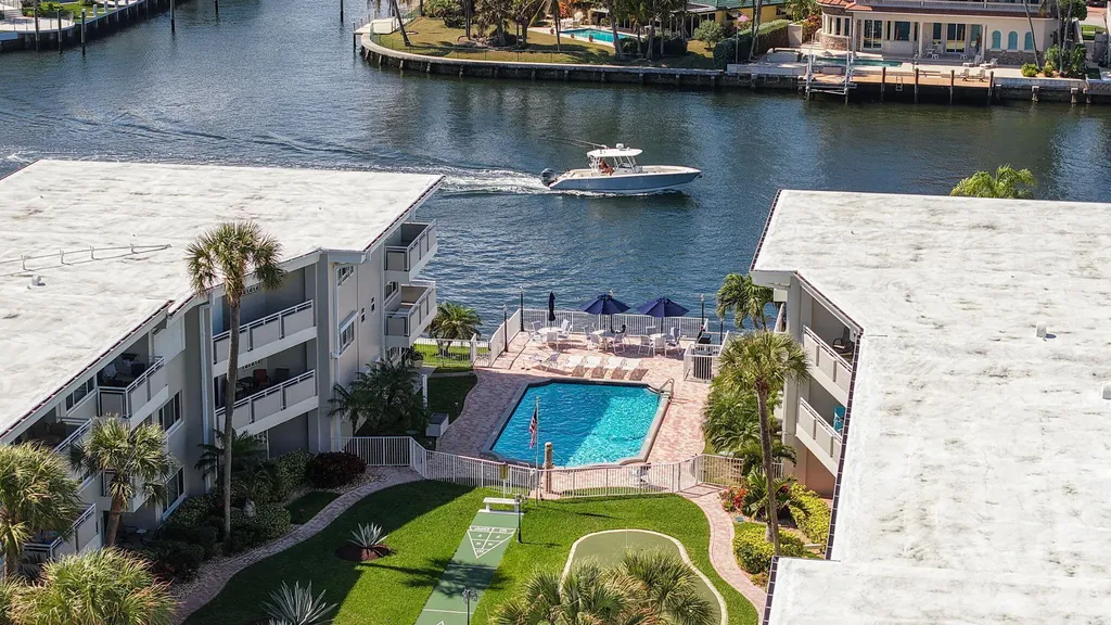 1198 Hillsboro Mile Hillsboro Beach FL 33062