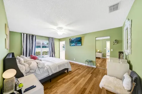 7661 W Country Club Boulevard Boca Raton FL 33487