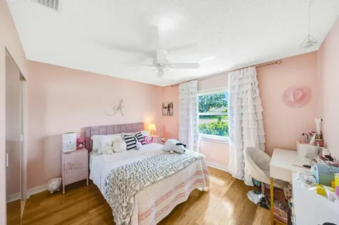 7661 W Country Club Boulevard Boca Raton FL 33487