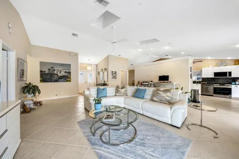 7661 W Country Club Boulevard Boca Raton FL 33487