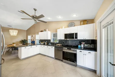 7661 W Country Club Boulevard Boca Raton FL 33487
