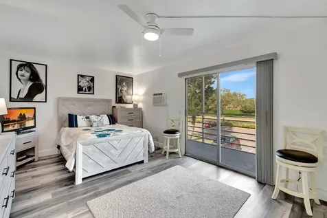 566 Mansfield N Boca Raton FL 33434