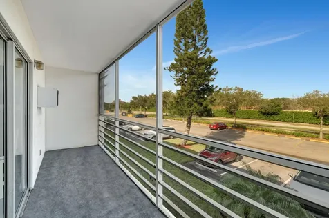 566 Mansfield N Boca Raton FL 33434