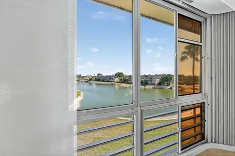 2724 N Garden Drive Lake Worth FL 33461