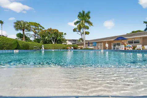 2724 N Garden Drive Lake Worth FL 33461