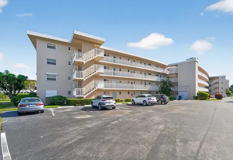 2724 N Garden Drive Lake Worth FL 33461