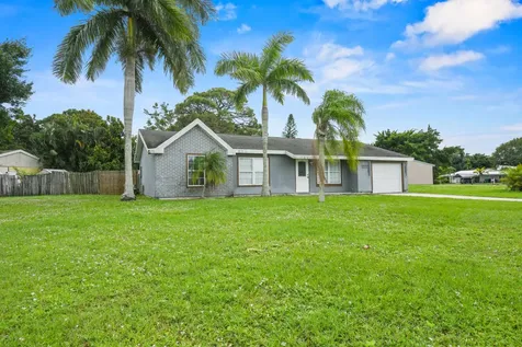 2079 SE Triumph Road Port Saint Lucie FL 34952