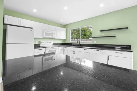 2079 SE Triumph Road Port Saint Lucie FL 34952