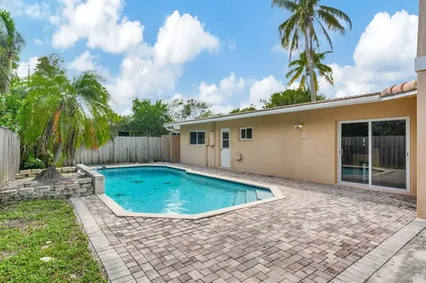 1300 Ne 26th Avenue Pompano Beach FL 33062