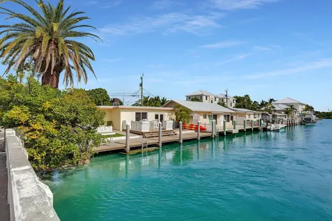 11725 3rd Avenue Ocean Marathon FL 33050