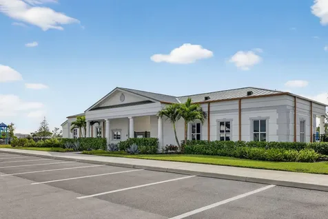 9742 Sw Triton Way Port Saint Lucie FL 34987