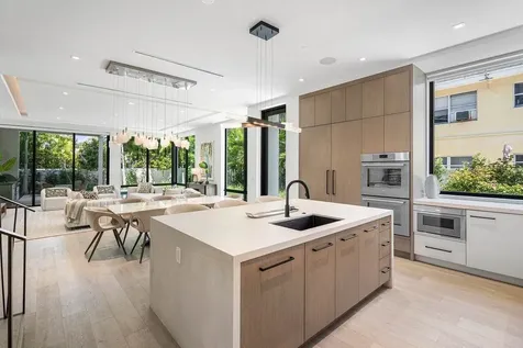 514 NE 7th Avenue Delray Beach FL 33483