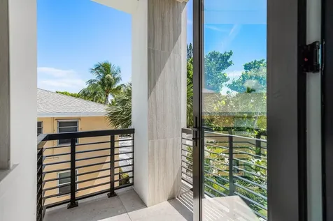 514 NE 7th Avenue Delray Beach FL 33483
