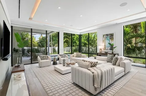 514 NE 7th Avenue Delray Beach FL 33483