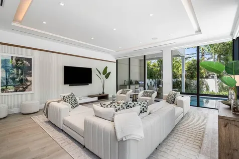 514 NE 7th Avenue Delray Beach FL 33483